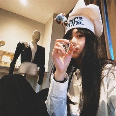 派遣女公关彩华