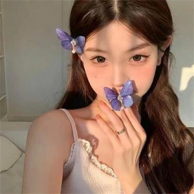 谜一样的双眼